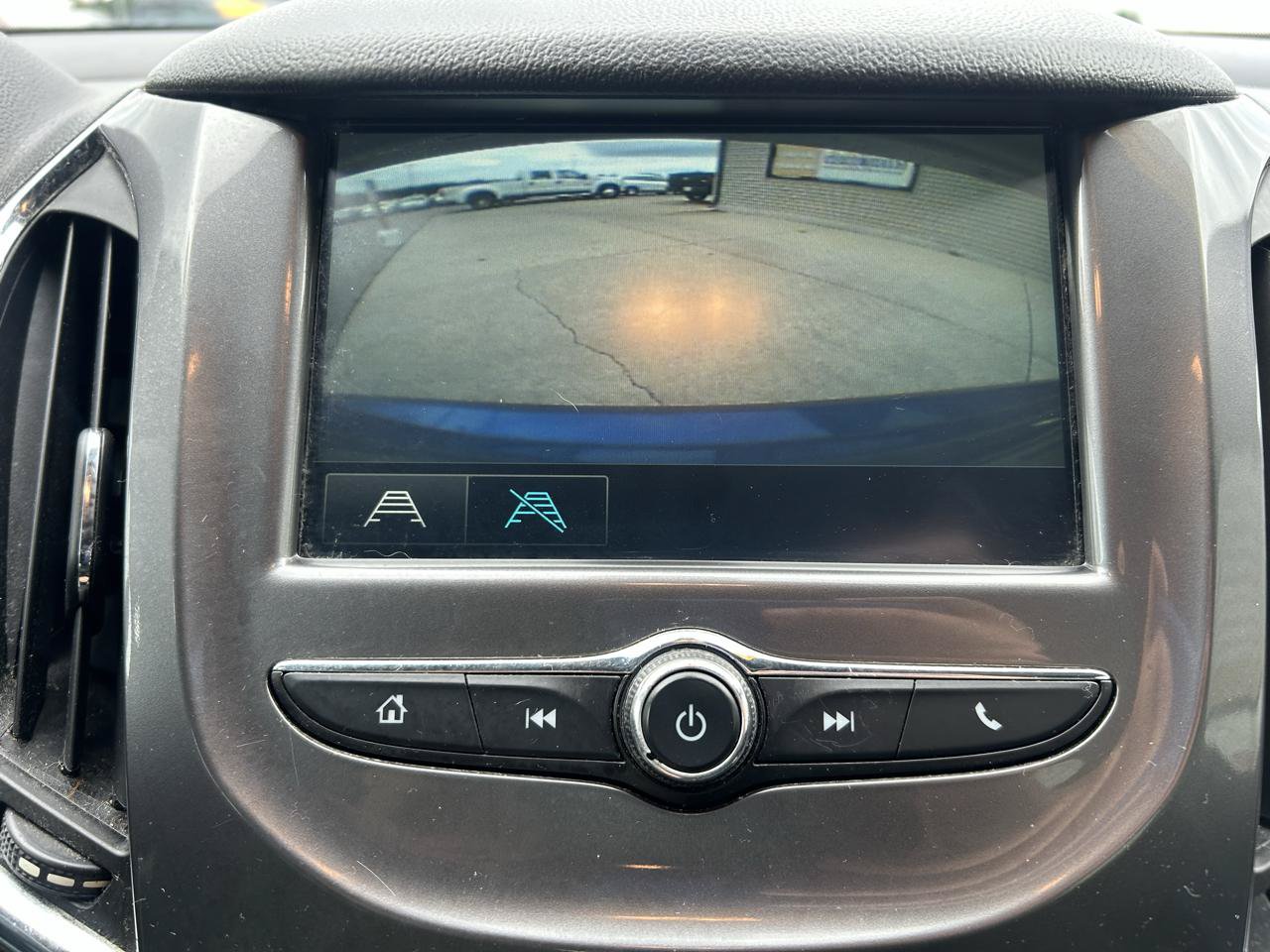 Used 2018 Chevrolet Cruze LT w/ Convenience Package FWD image 23