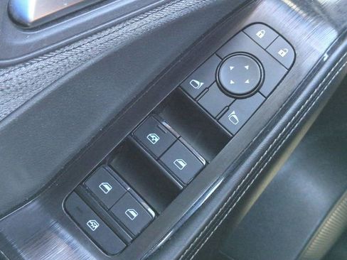 Used 2023 Nissan Rogue SV AWD/4WD image 23