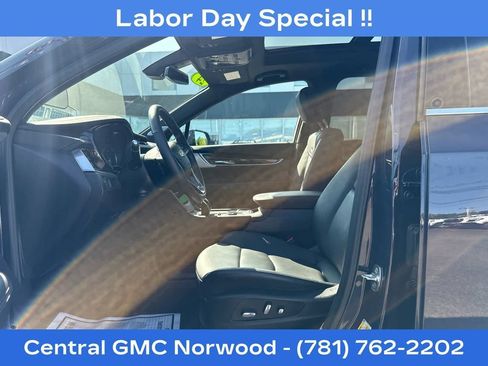 Used 2024 Cadillac XT6 Premium Luxury AWD/4WD image 15