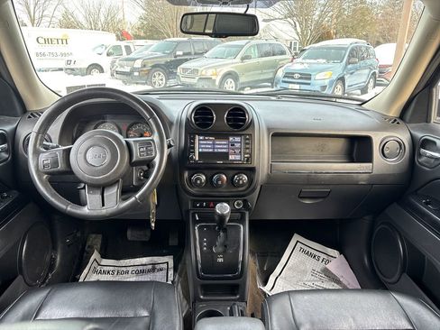Used 2016 Jeep Patriot High Altitude image 17