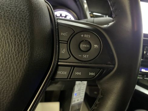 Used 2023 Toyota Camry SE w/ Blackout Package (TMS) image 27