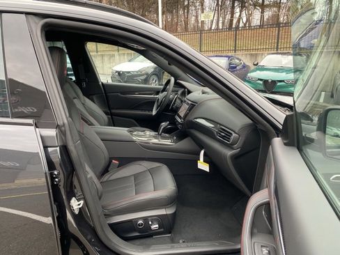 New 2024 Maserati Levante Modena Ultima image 38