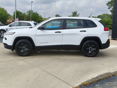 Used 2016 Jeep Cherokee Sport w/ Cold Weather Group AWD/4WD image 8