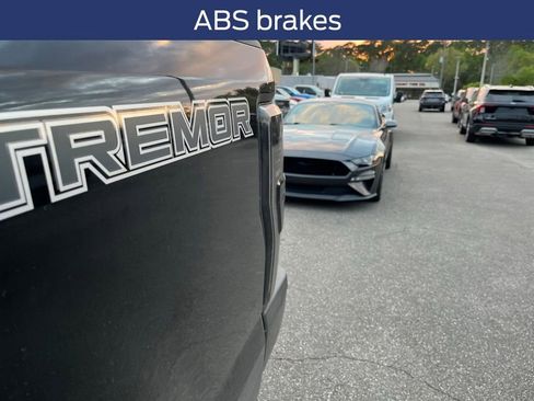 Used 2022 Ford F250 Lariat w/ Tremor Off-Road Package image 16