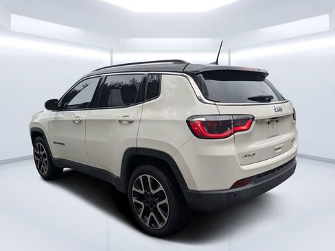 Used 2018 Jeep Compass Limited w/ Navigation Group AWD/4WD image 5