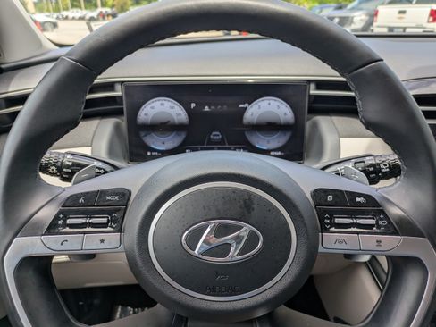 Certified 2022 Hyundai Tucson Limited w/ Cargo Package FWD image 27