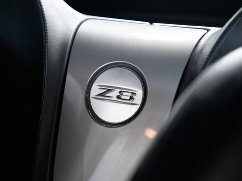 Used 2002 BMW Z8 RWD image 45