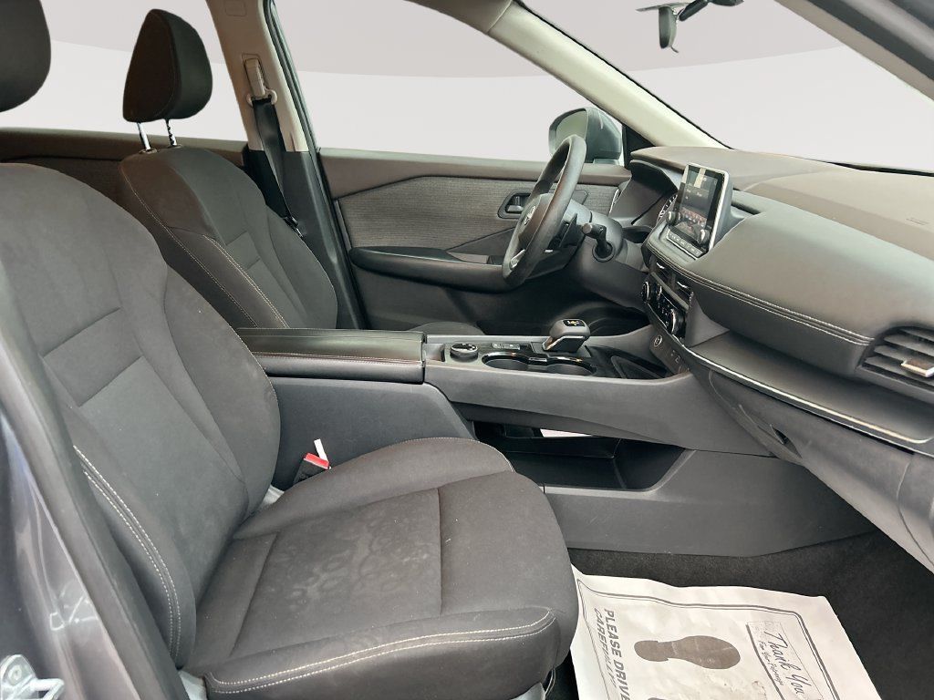 Used 2023 Nissan Rogue S AWD/4WD image 28
