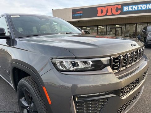 New 2026 Jeep Grand Cherokee Limited w/ Limited Altitude Package AWD/4WD image 36
