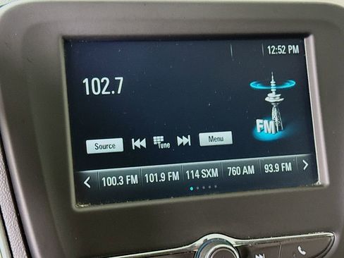 Used 2018 Chevrolet Equinox LT image 6