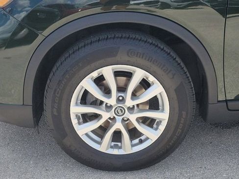 Used 2020 Nissan Rogue SV FWD image 8