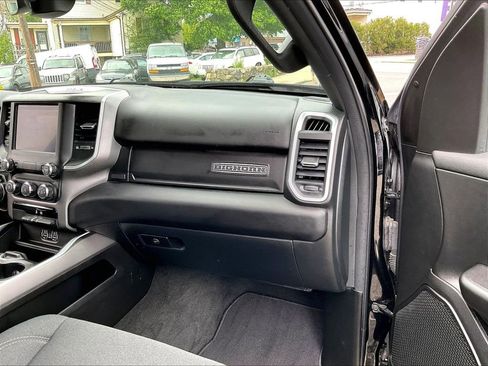 Used 2022 RAM 1500 Big Horn AWD/4WD image 13