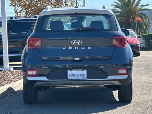 New 2026 Hyundai Venue SEL image 5