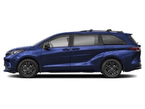 New 2026 Toyota Sienna XSE AWD/4WD image 3