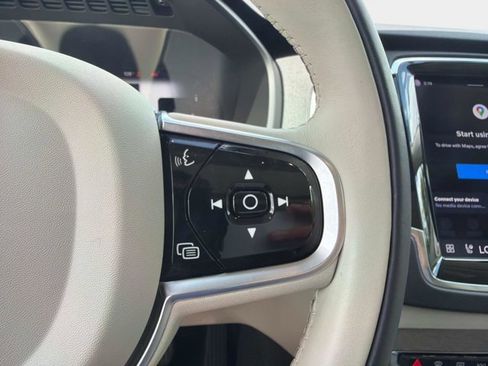 Used 2023 Volvo XC90 B6 Plus AWD/4WD image 28
