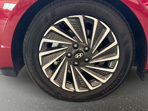 New 2025 Hyundai Sonata Limited image 9