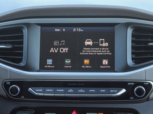 Used 2019 Hyundai Ioniq SEL image 15