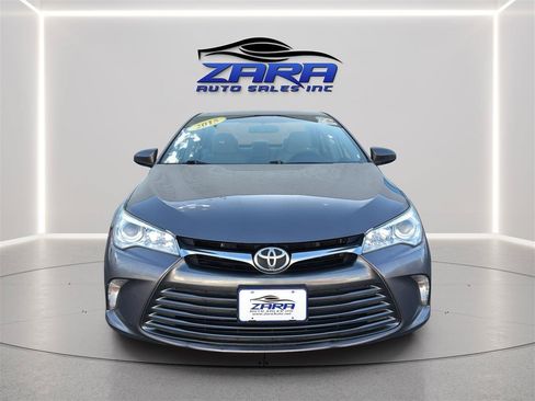 Used 2015 Toyota Camry LE FWD image 2