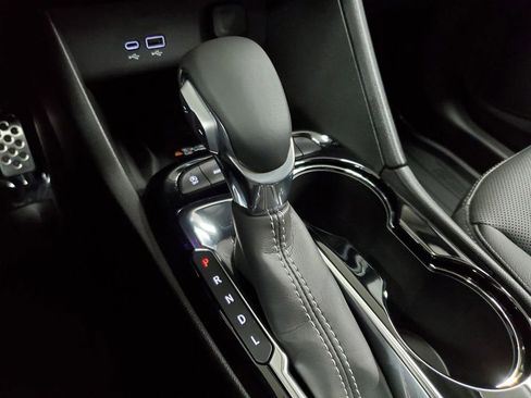 Used 2024 Buick Encore GX Sport Touring w/ Advanced Technology Package image 18