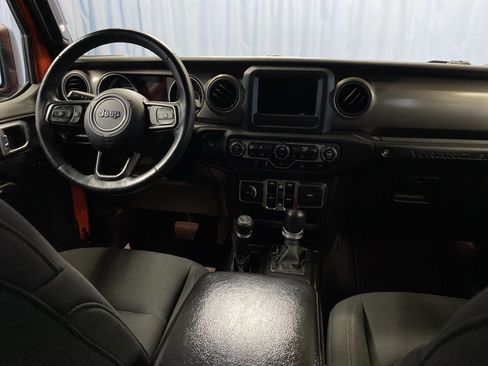 Certified 2018 Jeep Wrangler Unlimited Sport S image 37