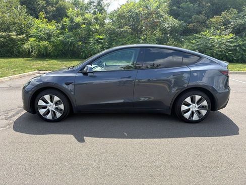 Used 2021 Tesla Model Y Long Range AWD/4WD image 10