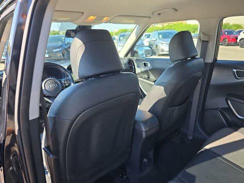 Used 2020 Kia Soul EX FWD image 19