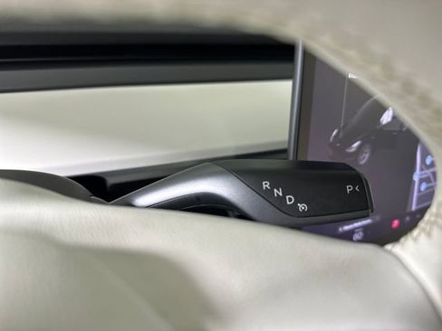 Used 2018 Tesla Model 3 Long Range image 17