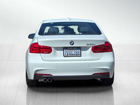 Used 2017 BMW 330i Sedan RWD image 5