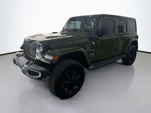 Used 2021 Jeep Wrangler Unlimited Sahara w/ Cold Weather Group AWD/4WD image 5