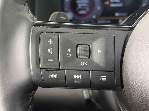 Certified 2024 Nissan Pathfinder Platinum AWD/4WD image 40