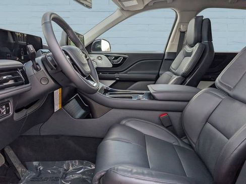 New 2026 Lincoln Aviator Reserve RWD image 14