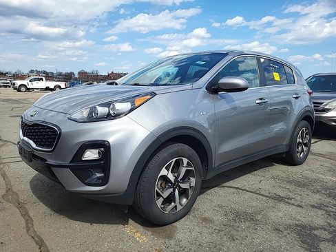 Used 2022 Kia Sportage LX AWD/4WD image 6