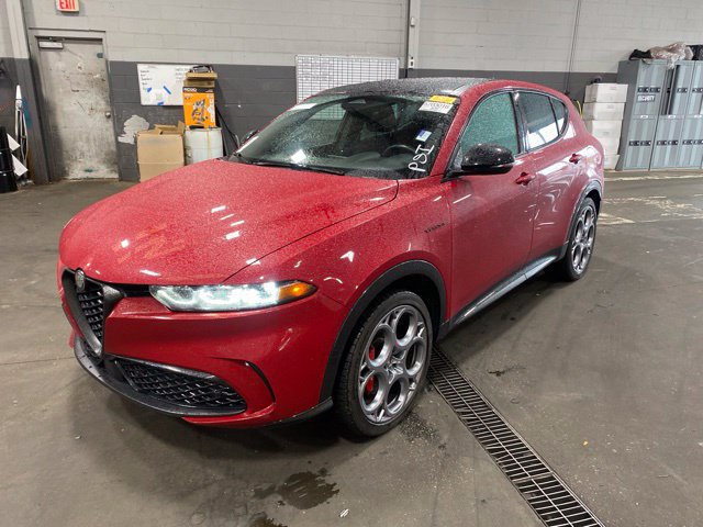 Used 2024 Alfa Romeo Tonale Ti AWD/4WD image 1