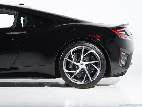 Used 2018 Acura NSX AWD/4WD image 15