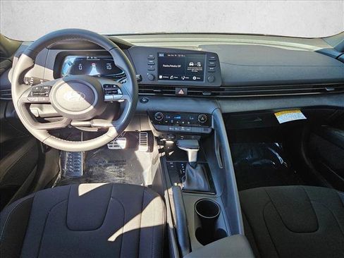 New 2025 Hyundai Elantra Sport image 14