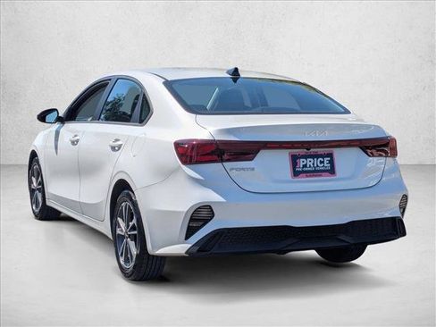 Used 2023 Kia Forte LXS w/ LXS Technology Package FWD image 8