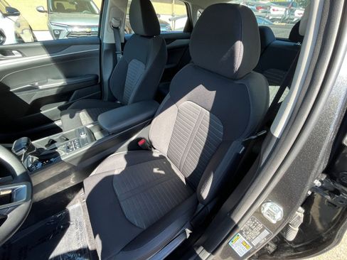 Used 2025 Kia K5 LXS image 37