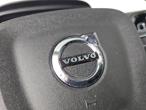 Certified 2023 Volvo XC40 B5 Plus w/ Driver Assist Package image 30