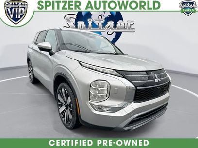 Used 2025 Mitsubishi Outlander SE