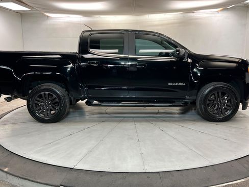Used 2017 GMC Canyon SLE w/ Nightfall Edition RWD image 7