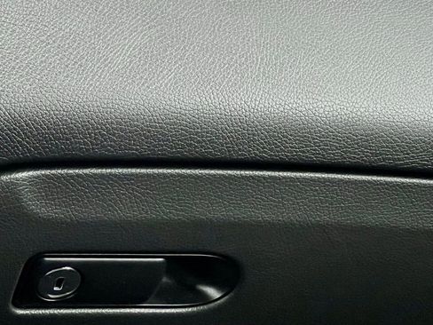 Certified 2022 Mercedes-Benz GLC 43 AMG 4MATIC image 33