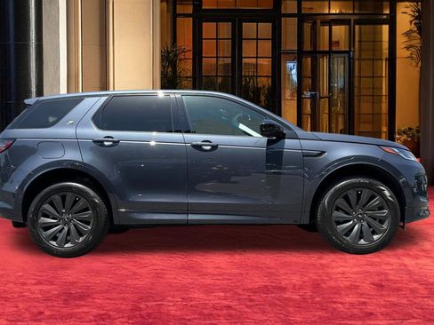 Used 2025 Land Rover Discovery Sport S AWD/4WD image 7