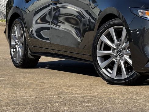 Used 2024 MAZDA MAZDA3 s image 3