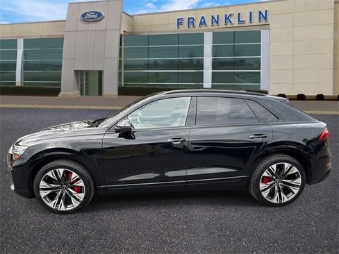 Used 2025 Audi Q8 Prestige image 4