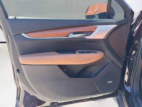 Used 2021 Cadillac XT5 Premium Luxury image 21