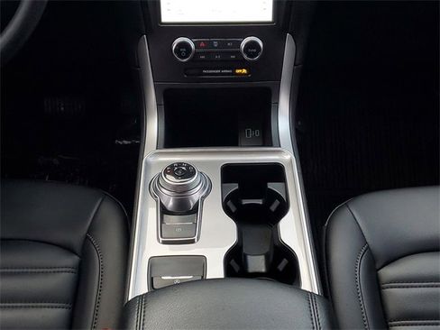 Certified 2024 Ford Edge SEL w/ Convenience Package image 28