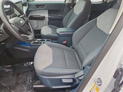 Certified 2025 Ford Maverick XLT FWD image 15