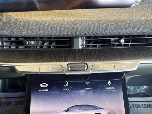 Used 2024 Lucid Air Pure RWD image 23