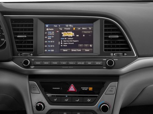 Used 2017 Hyundai Elantra SE FWD image 7