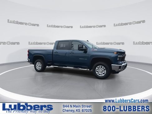 Used 2025 Chevrolet Silverado 2500 LT w/ All Star Edition image 2